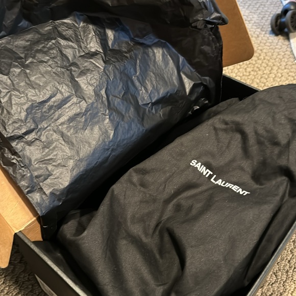 Saint Laurent Venice low top sneakers - Picture 3 of 3